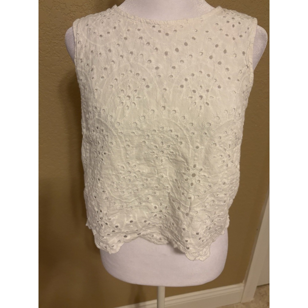 Kirious Los Angeles White Eyelet Zip Up The Back Crop Top, Medium